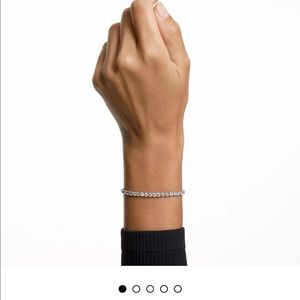 Swarovski Tennis Deluxe bracelet Round cut, White, Rhodium plated